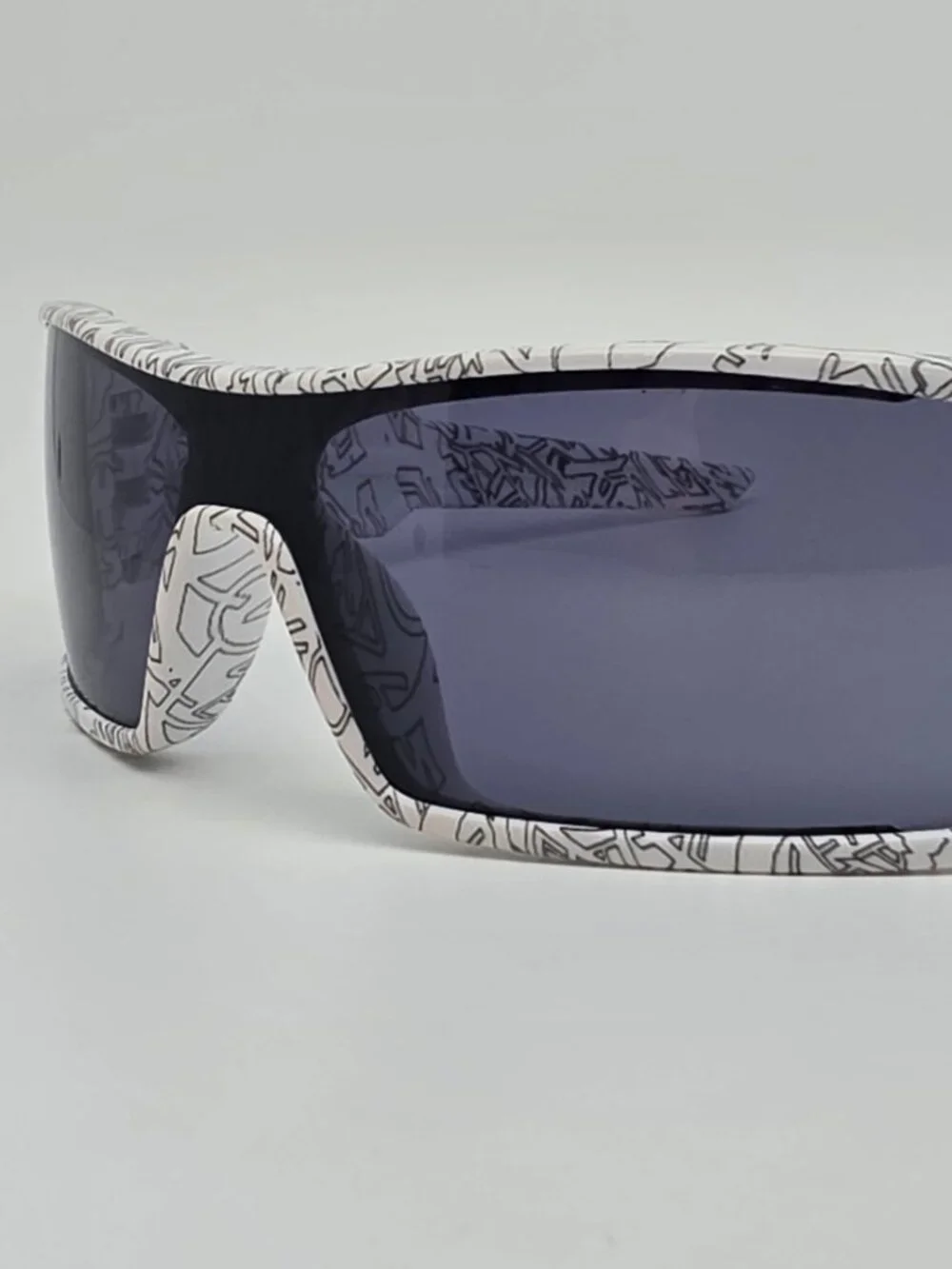 Oakley 03-461 Oil Rig II White Ghost Text Frame Grey Lens Shield Sunglasses 125